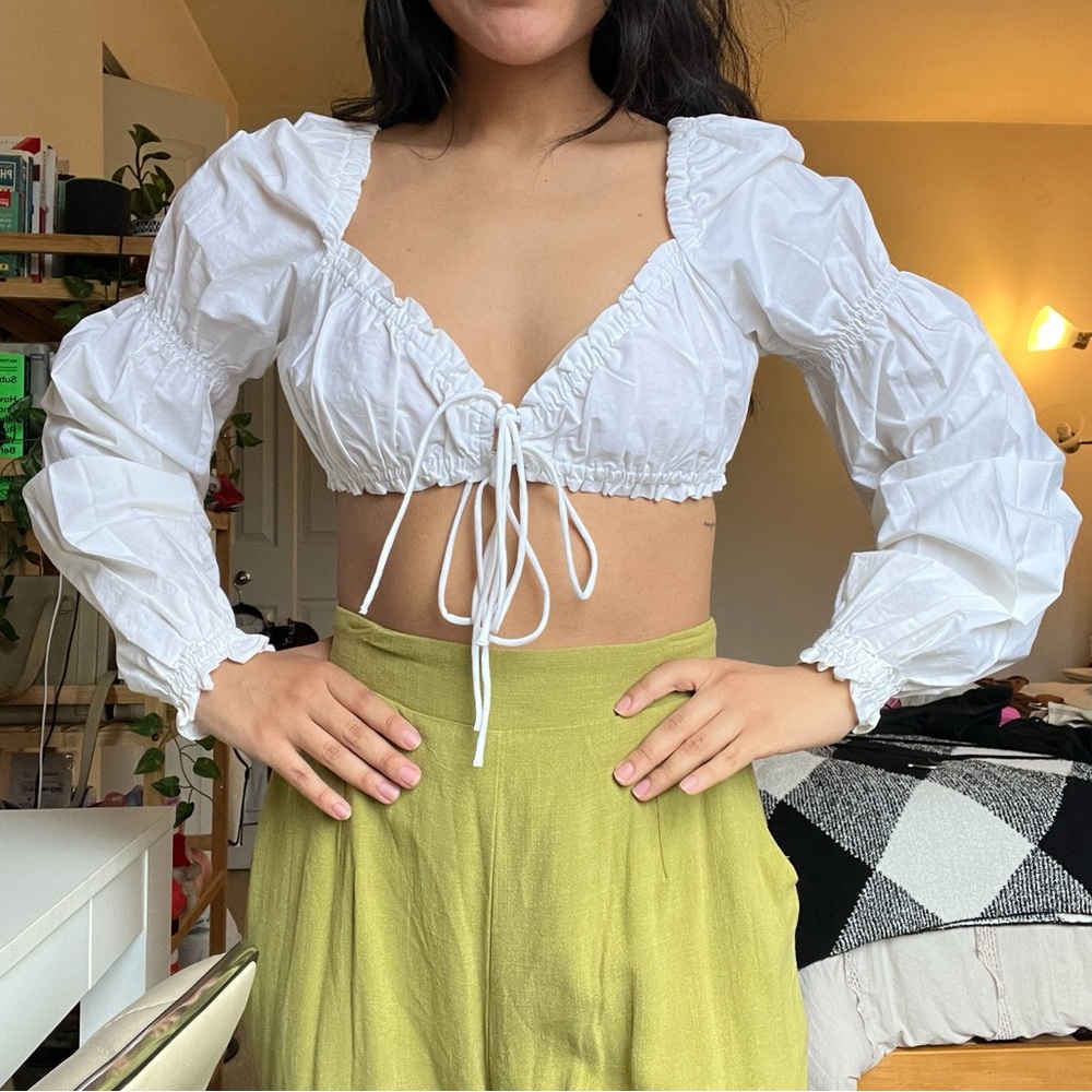 H&M cropped blouse